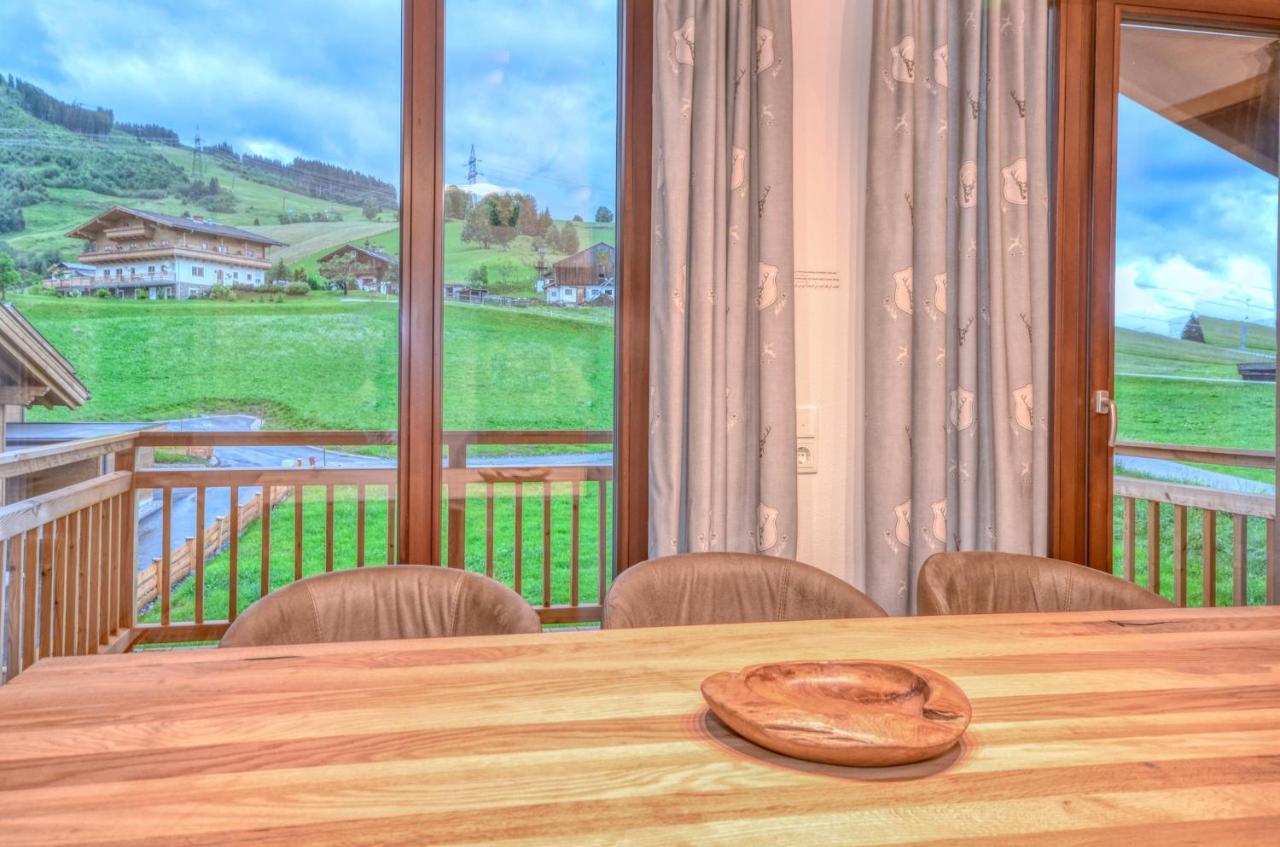 Ski-In Ski-Out Chalet Maiskogel "Bergli" - By Alpen Apartments Капрун Экстерьер фото