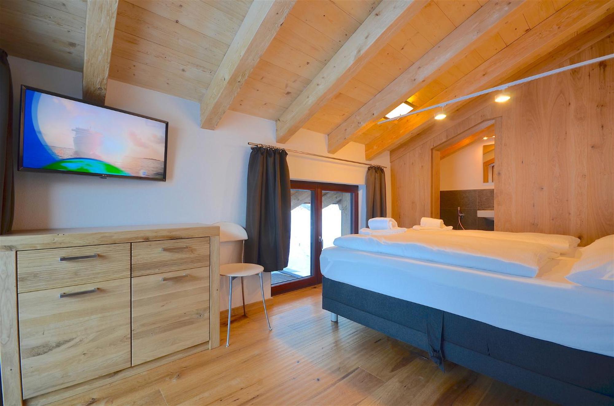 Ski-In Ski-Out Chalet Maiskogel "Bergli" - By Alpen Apartments Капрун Экстерьер фото