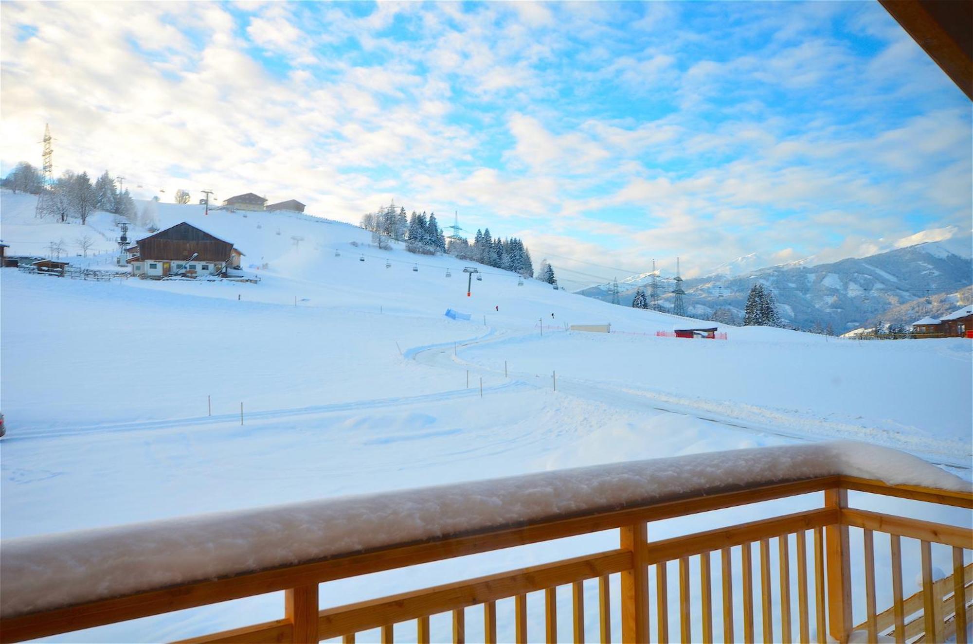Ski-In Ski-Out Chalet Maiskogel "Bergli" - By Alpen Apartments Капрун Экстерьер фото